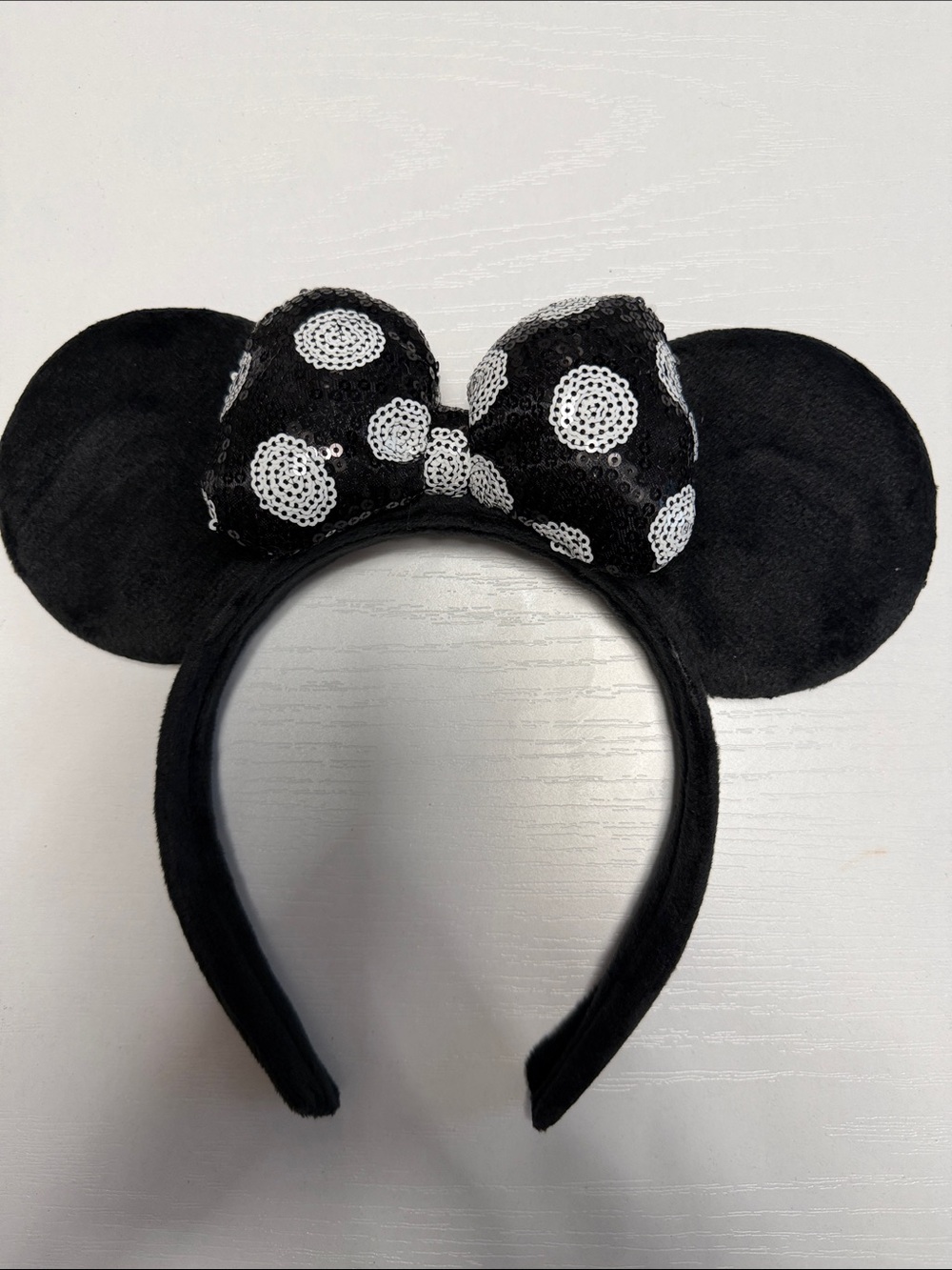 NWOT Sequin Polka Dot Minnie Mouse Ear Headband - Black & White